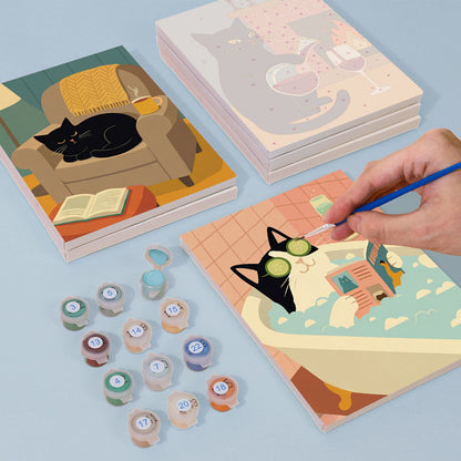 Gemächliche schwarze Katze