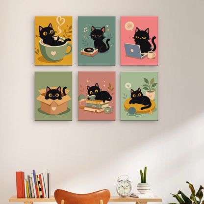 Verspielte schwarze Katzen